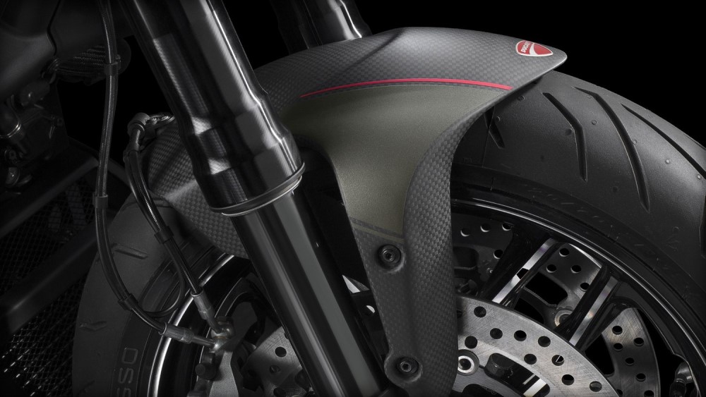 Ducati Diavel Carbon
