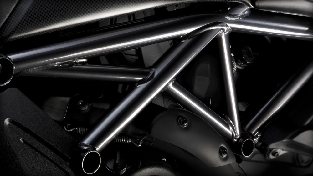 Ducati Diavel Carbon