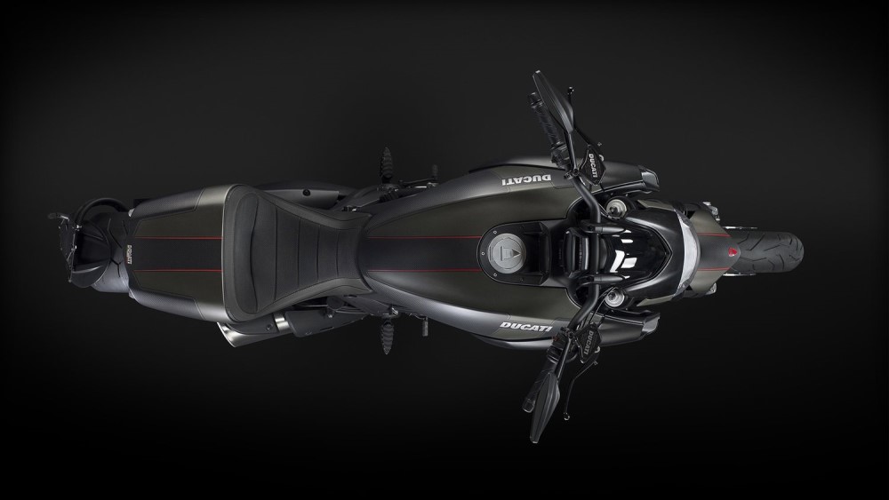 Ducati Diavel Carbon