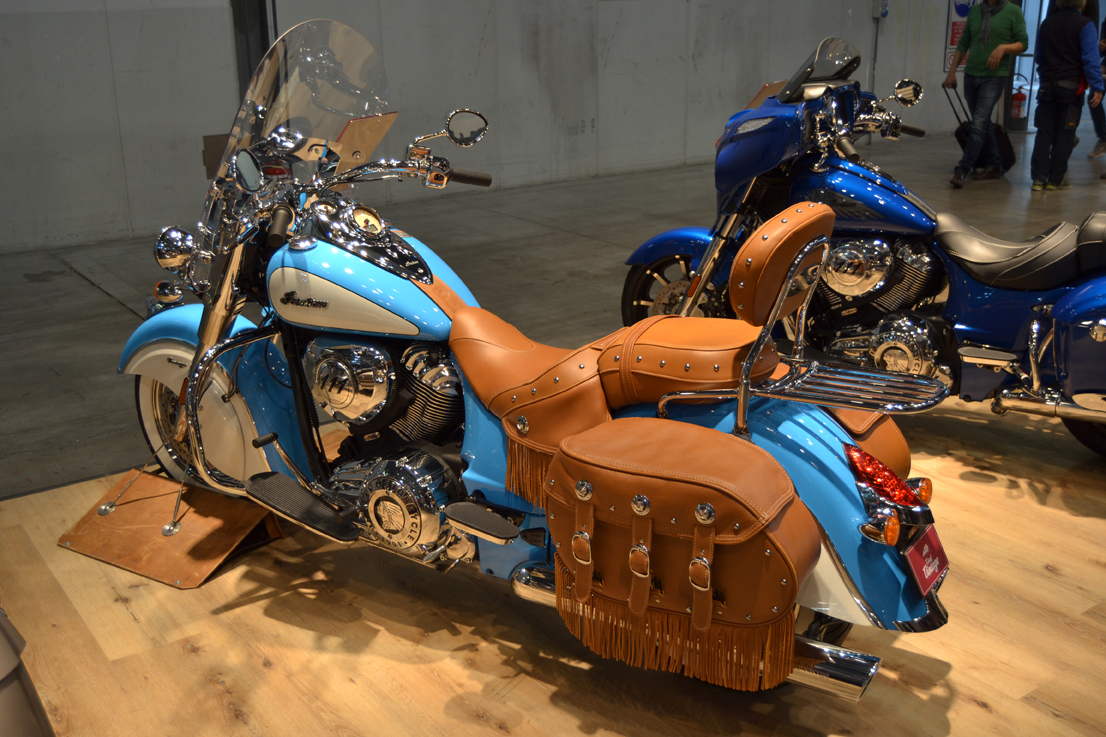 A Indian Motorcycle revela em Milão a sua Scout FTR1200 Custom