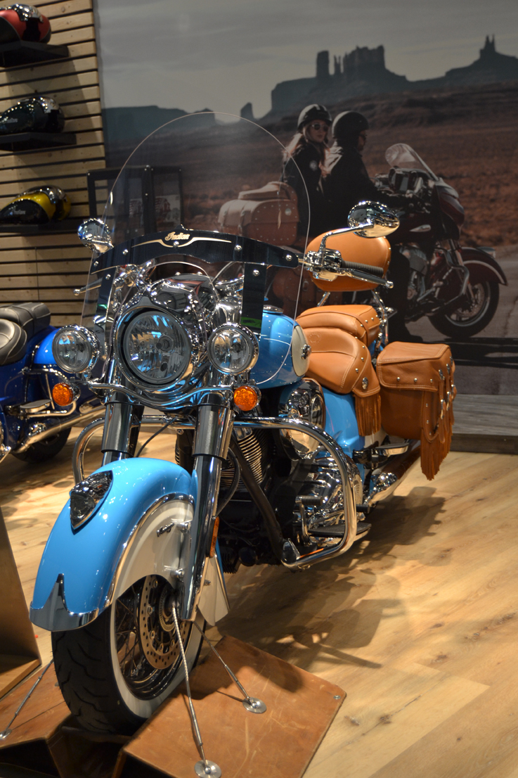 A Indian Motorcycle revela em Milão a sua Scout FTR1200 Custom