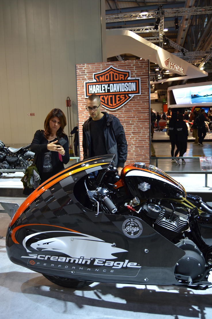 Harley Davison apresenta novidades 2018 na EICMA em Milão