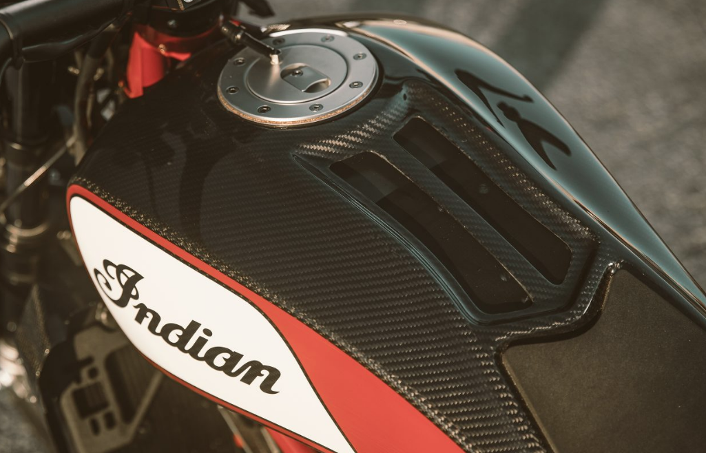 A Indian Motorcycle revela em Milão a sua Scout FTR1200 Custom