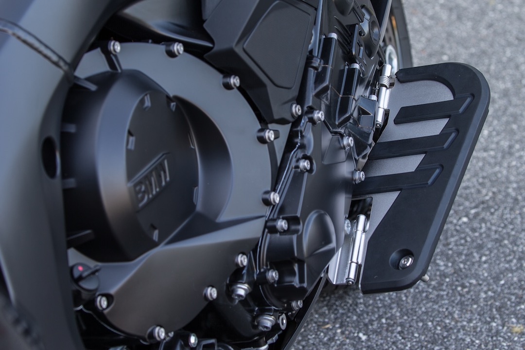 BMW K 1600 B – Uma Cruiser GT vestida de “Bagger”