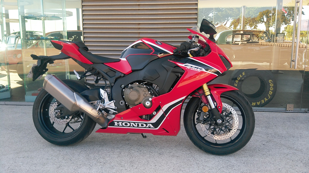 Ensaio Honda CBR 1000RR 2017/18 – Expressão máxima de “Total Control”