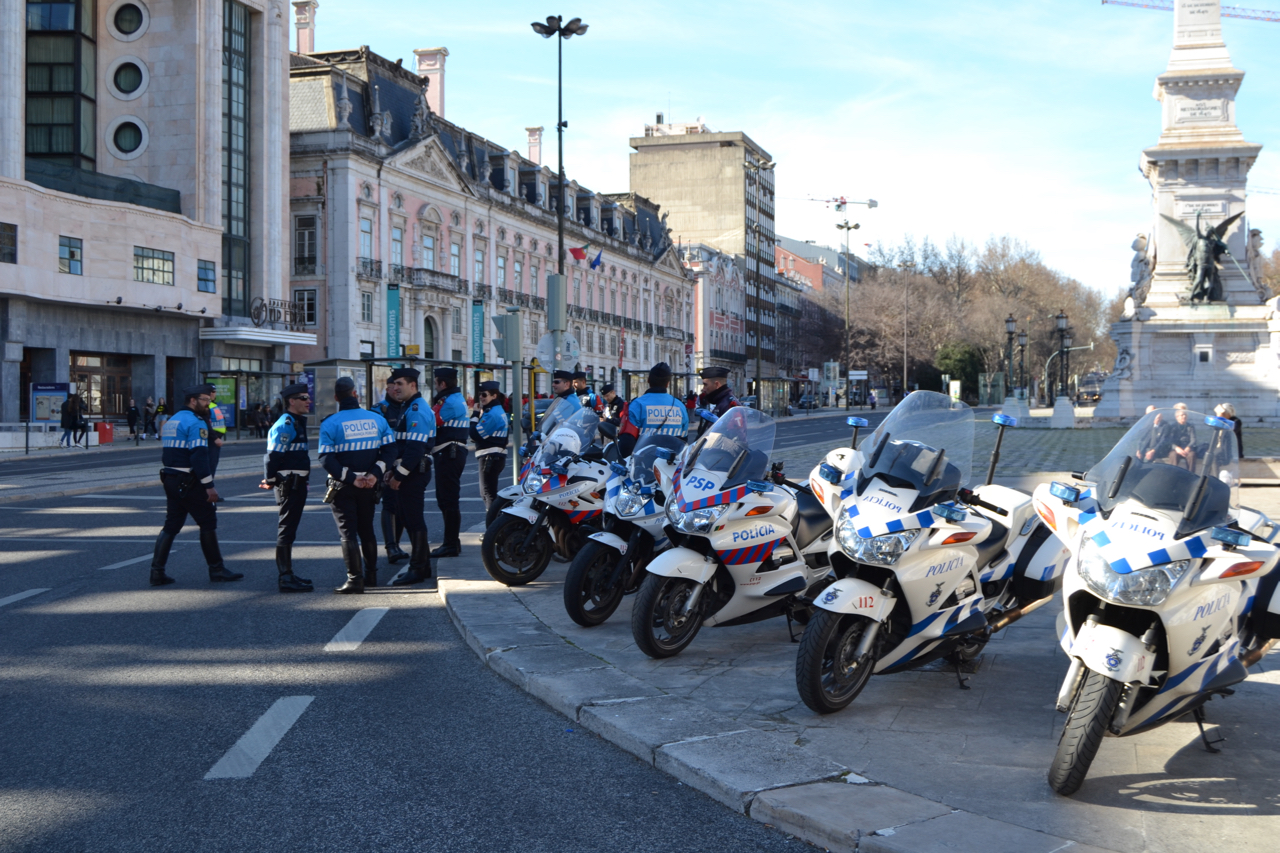 Manifestação de milhares de motociclistas no Rossio contra as medidas do Governo.
