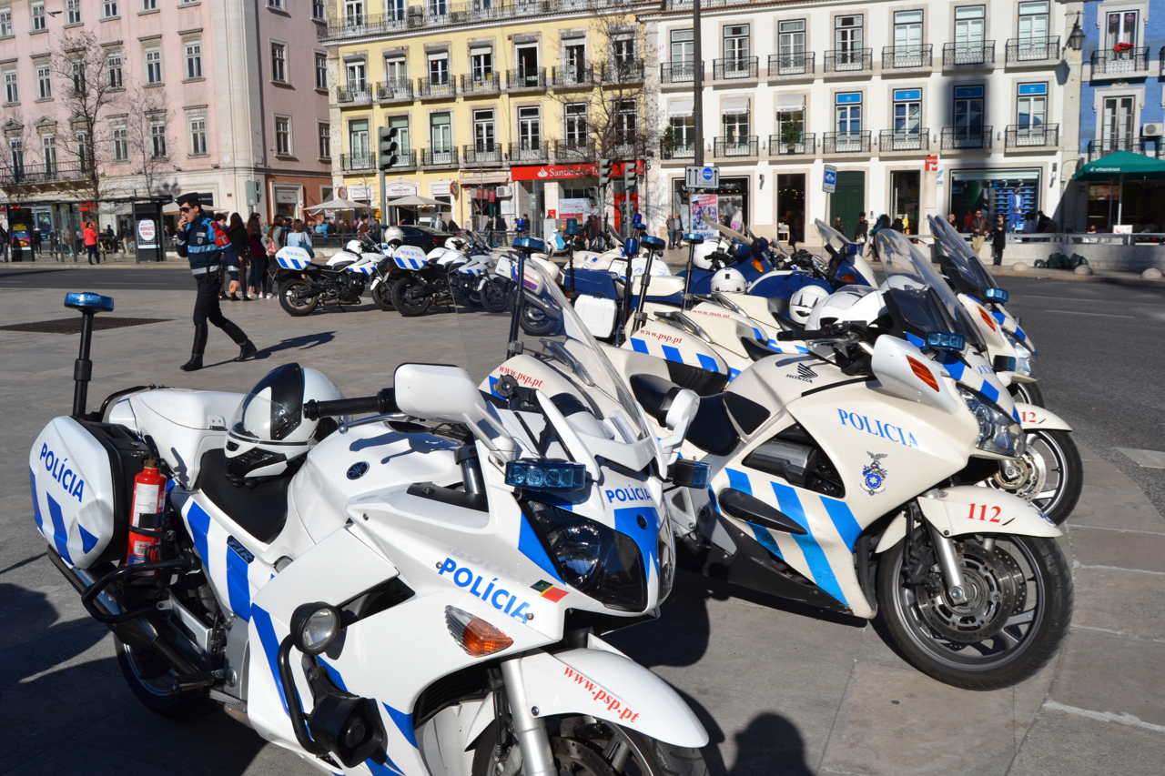 Manifestação de milhares de motociclistas no Rossio contra as medidas do Governo.