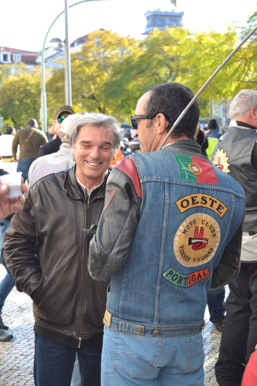 Manifestação de milhares de motociclistas no Rossio contra as medidas do Governo.