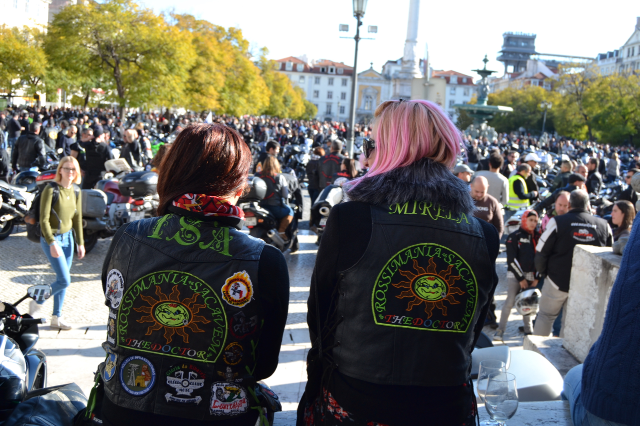 Manifestação de milhares de motociclistas no Rossio contra as medidas do Governo.