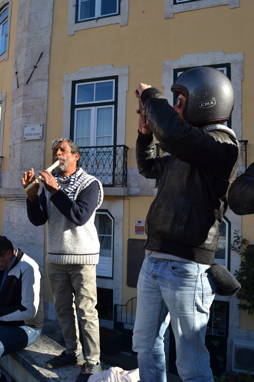 Manifestação de milhares de motociclistas no Rossio contra as medidas do Governo.