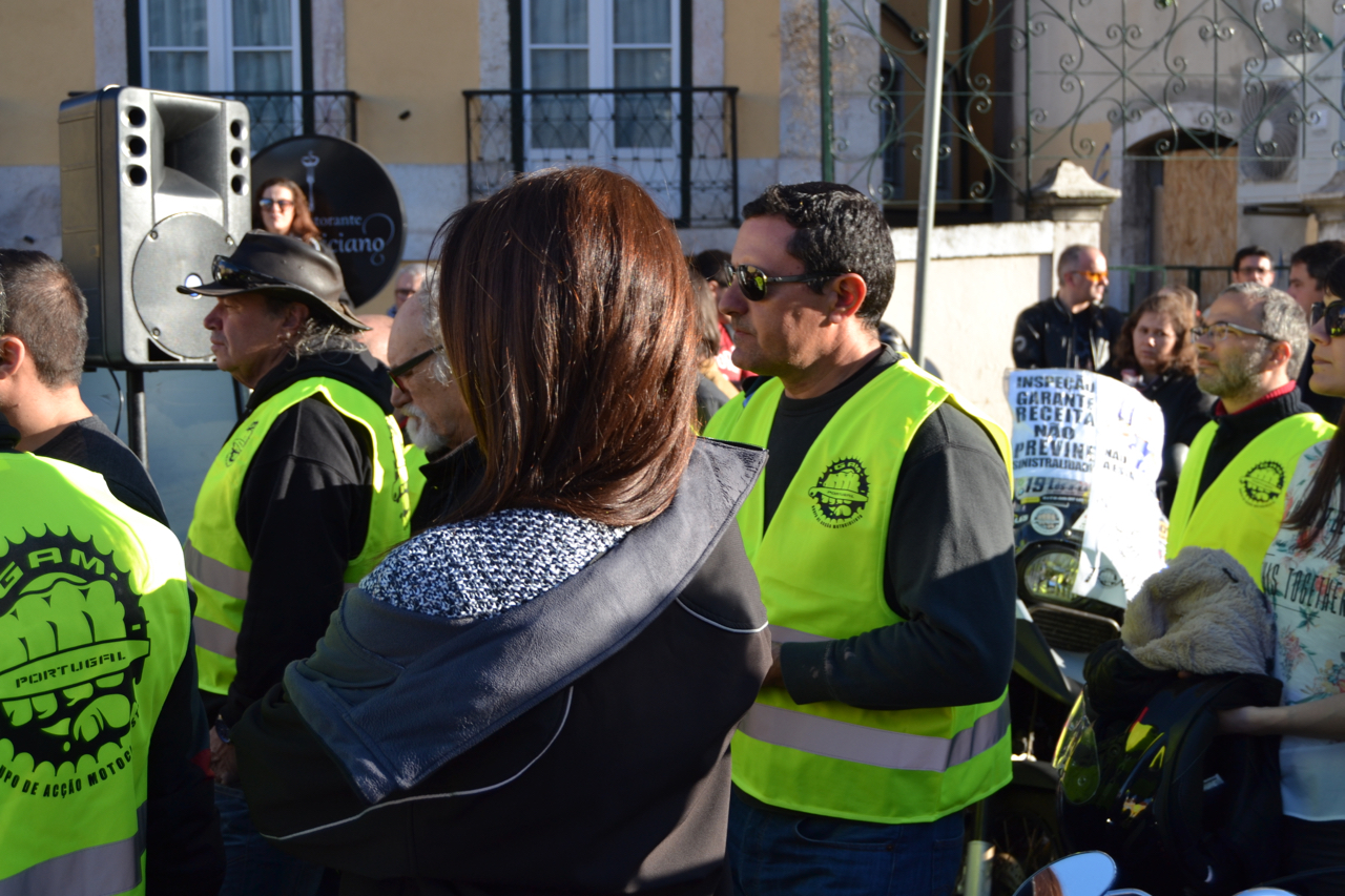Manifestação de milhares de motociclistas no Rossio contra as medidas do Governo.