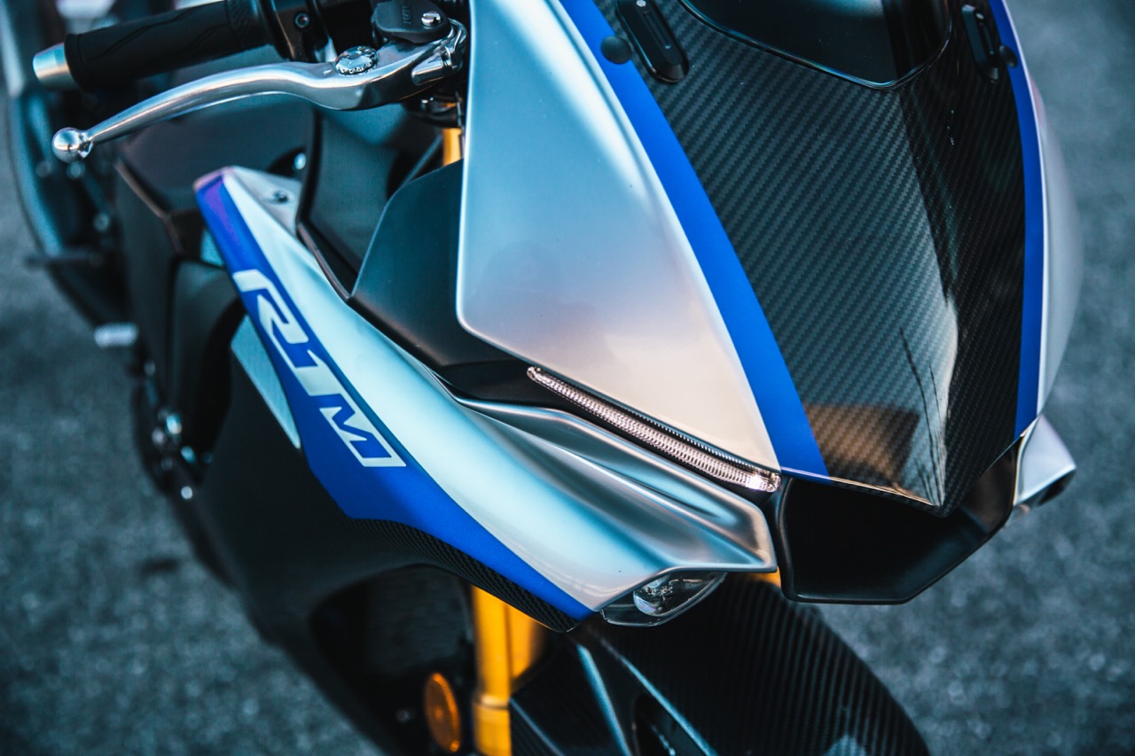 Ensaio Yamaha R1M 2018 no Circuito de Portimão