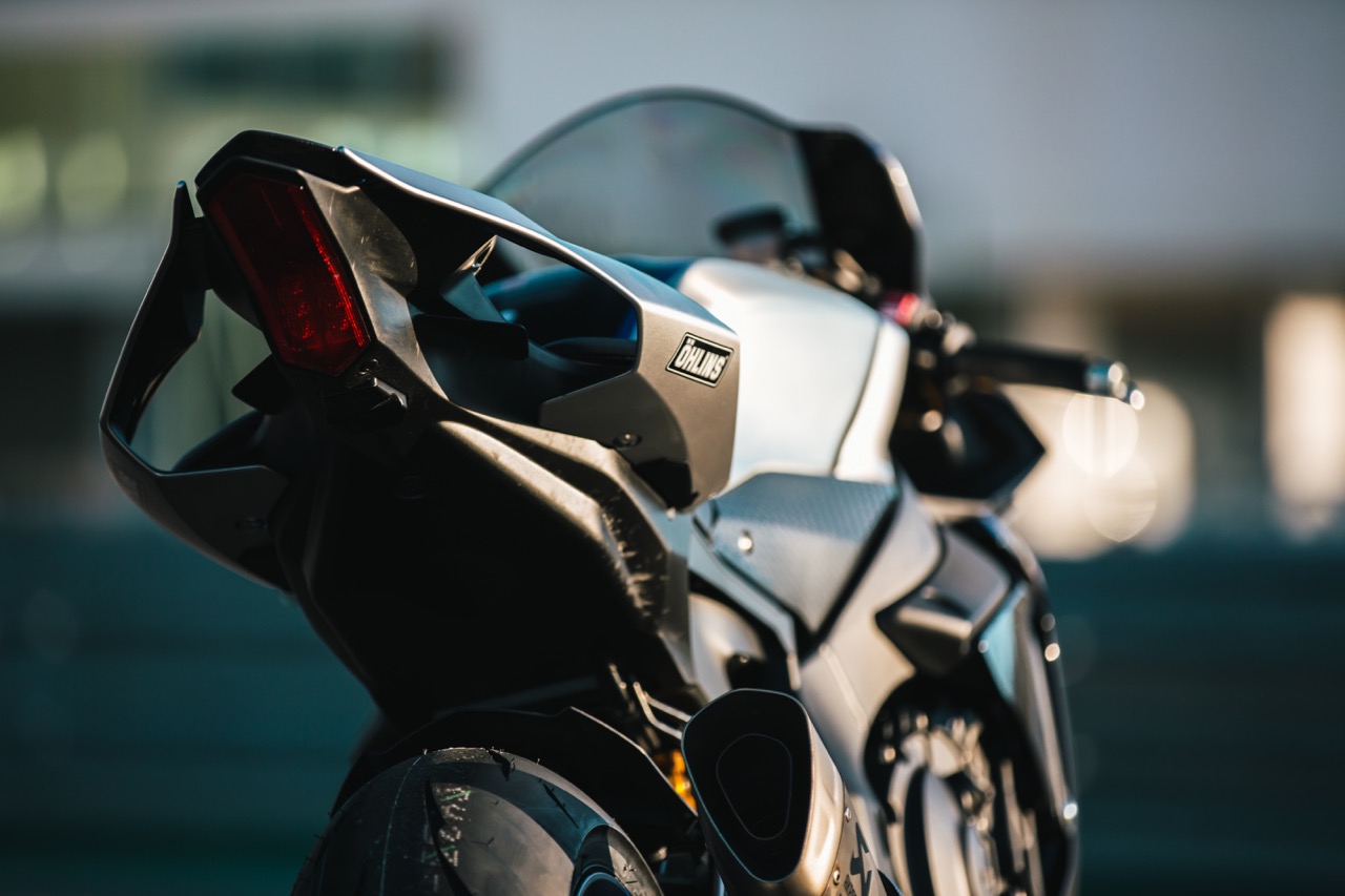 Ensaio Yamaha R1M 2018 no Circuito de Portimão