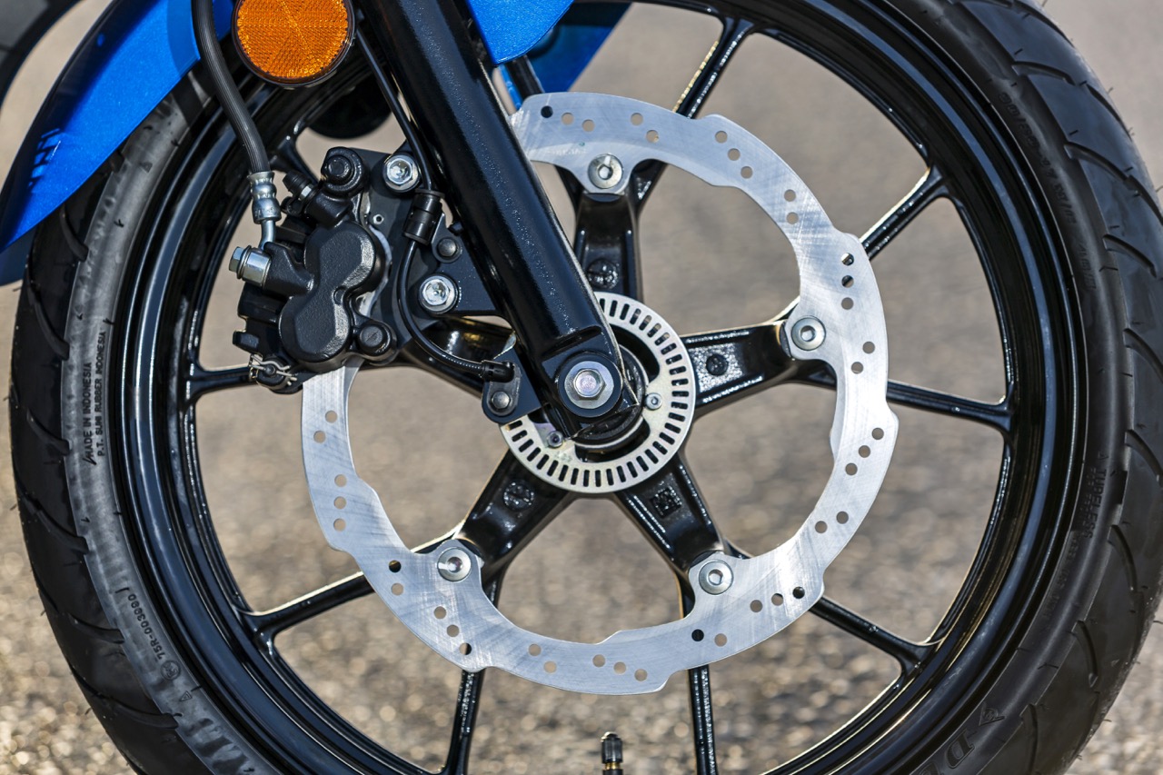 SUZUKI ATACA FORTE NO SEGMENTO DAS 125 NAKED E DESPORTIVAS – Ensaios GSX-R125 e GSX-S125