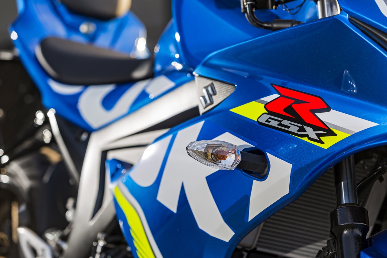 SUZUKI ATACA FORTE NO SEGMENTO DAS 125 NAKED E DESPORTIVAS – Ensaios GSX-R125 e GSX-S125