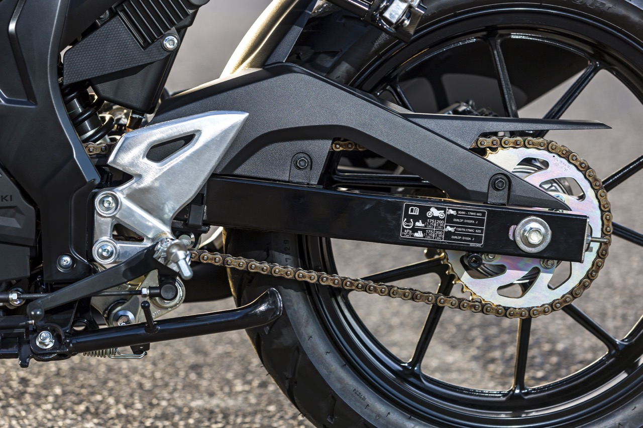 SUZUKI ATACA FORTE NO SEGMENTO DAS 125 NAKED E DESPORTIVAS – Ensaios GSX-R125 e GSX-S125