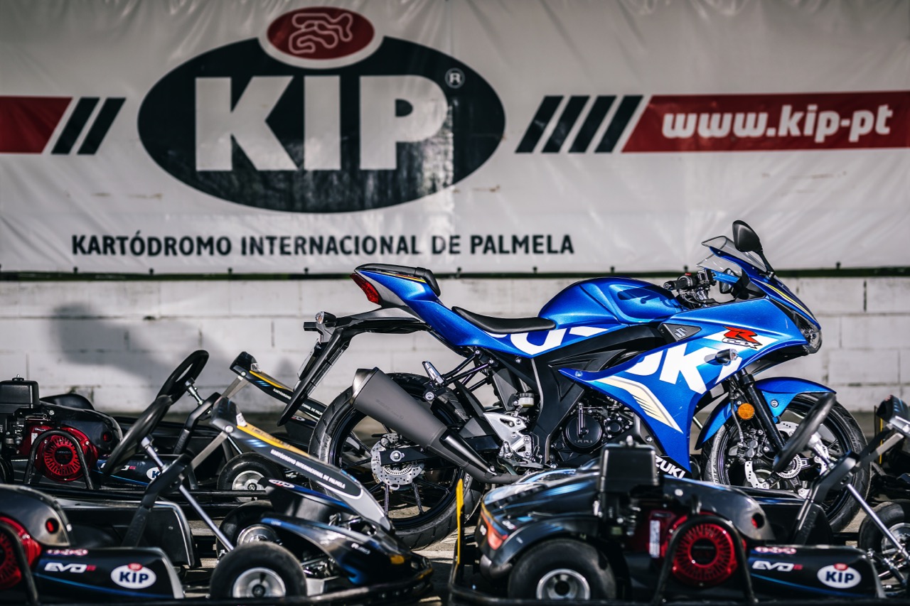 SUZUKI ATACA FORTE NO SEGMENTO DAS 125 NAKED E DESPORTIVAS – Ensaios GSX-R125 e GSX-S125