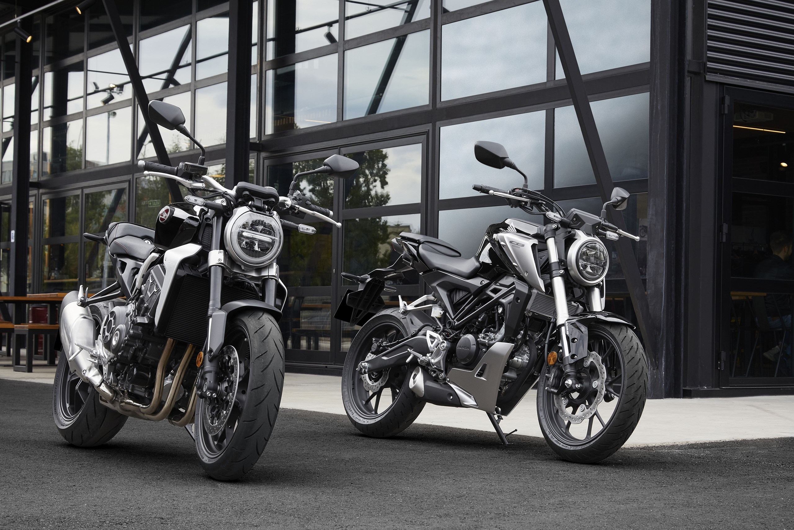 ENSAIO HONDA CB125R de 2018 – Uma Café Racer ao estilo “Neo Sports”