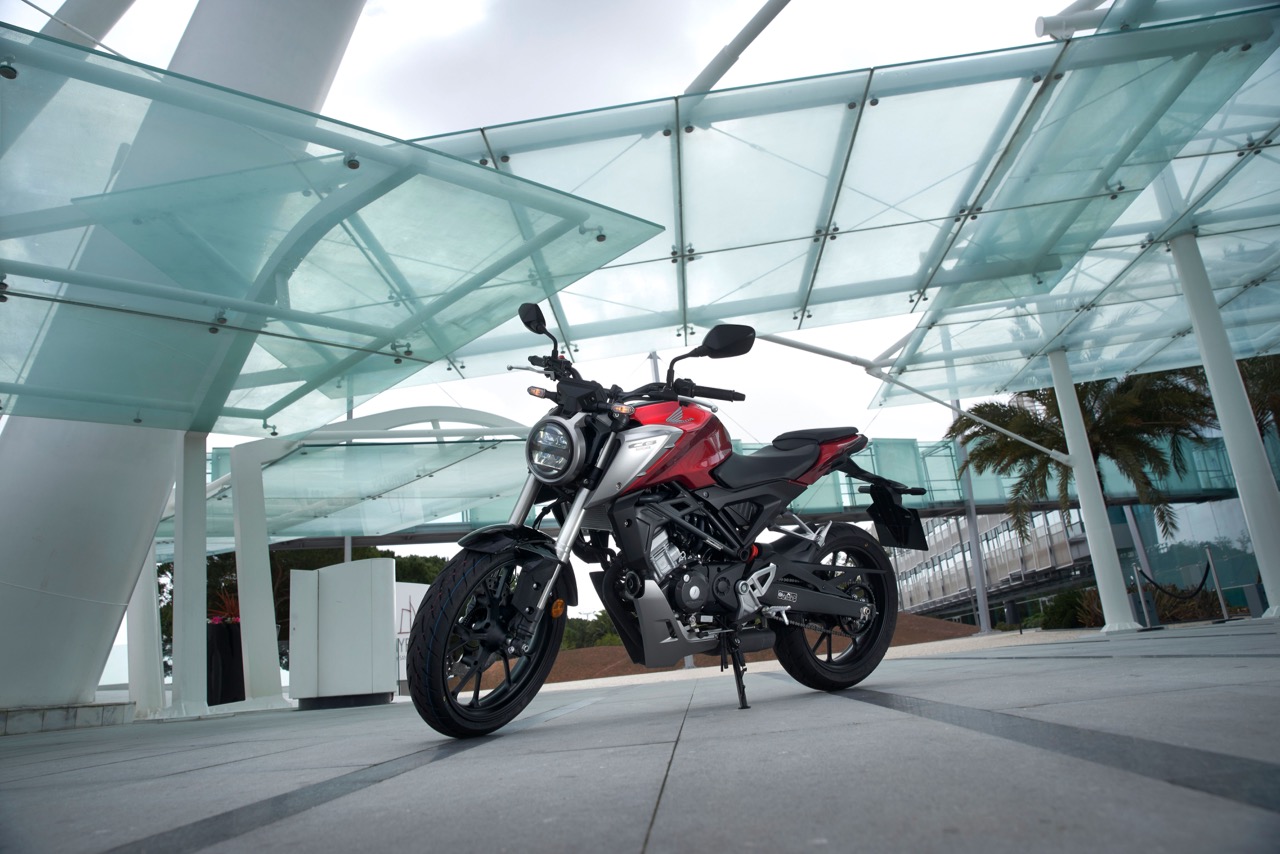 ENSAIO HONDA CB125R de 2018 – Uma Café Racer ao estilo “Neo Sports”