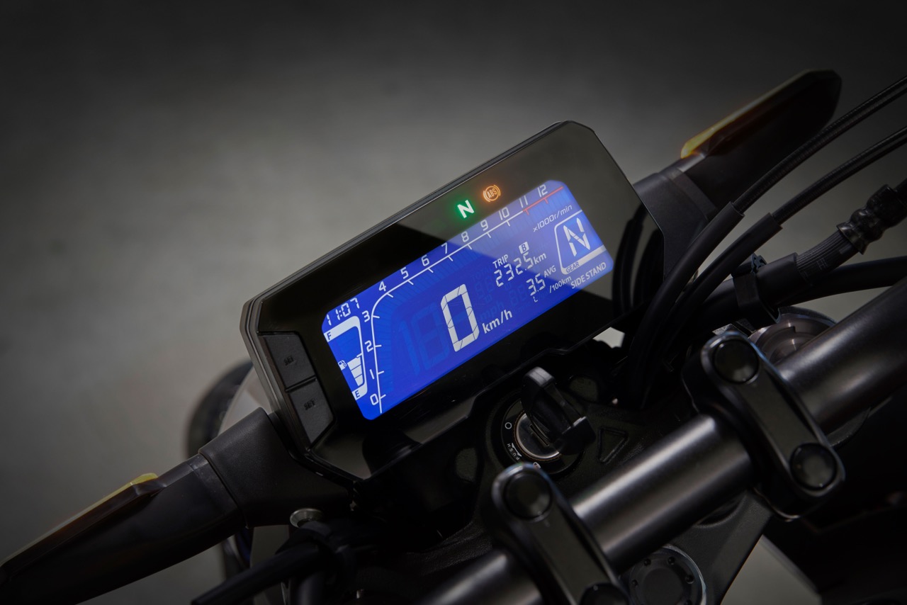 ENSAIO HONDA CB125R de 2018 – Uma Café Racer ao estilo “Neo Sports”