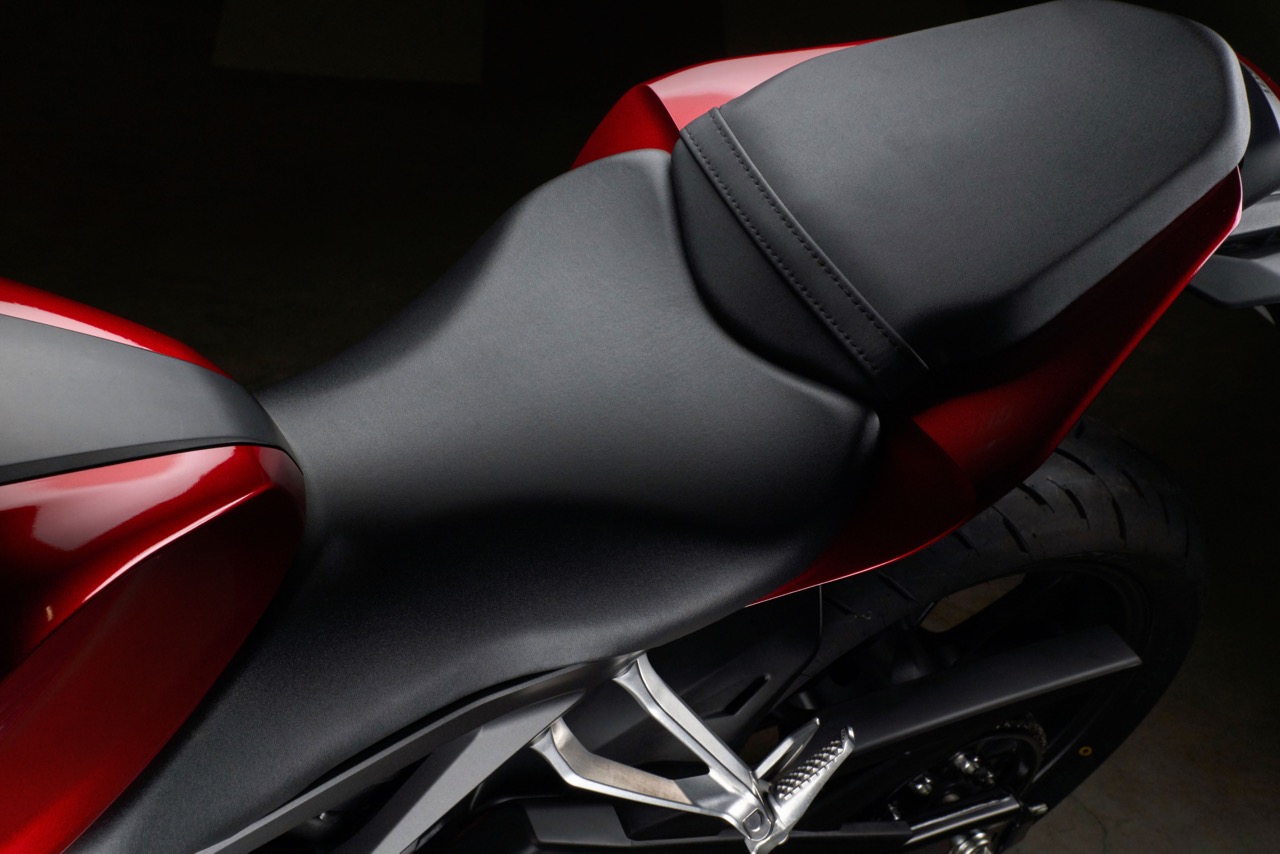 ENSAIO HONDA CB125R de 2018 – Uma Café Racer ao estilo “Neo Sports”