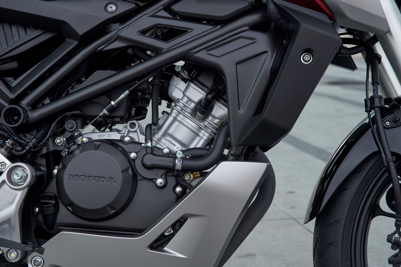 ENSAIO HONDA CB125R de 2018 – Uma Café Racer ao estilo “Neo Sports”