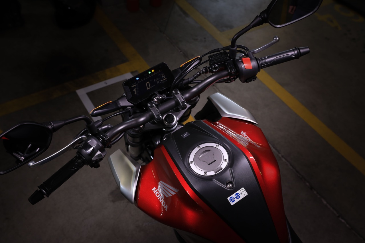 ENSAIO HONDA CB125R de 2018 – Uma Café Racer ao estilo “Neo Sports”