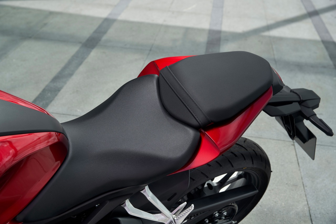 ENSAIO HONDA CB125R de 2018 – Uma Café Racer ao estilo “Neo Sports”