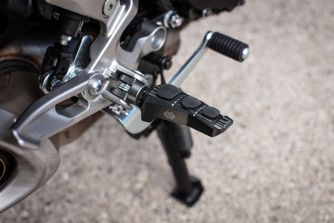 Acessórios Genuínos Yamaha Tracer 900 de 2018 e vestuário de proteção .