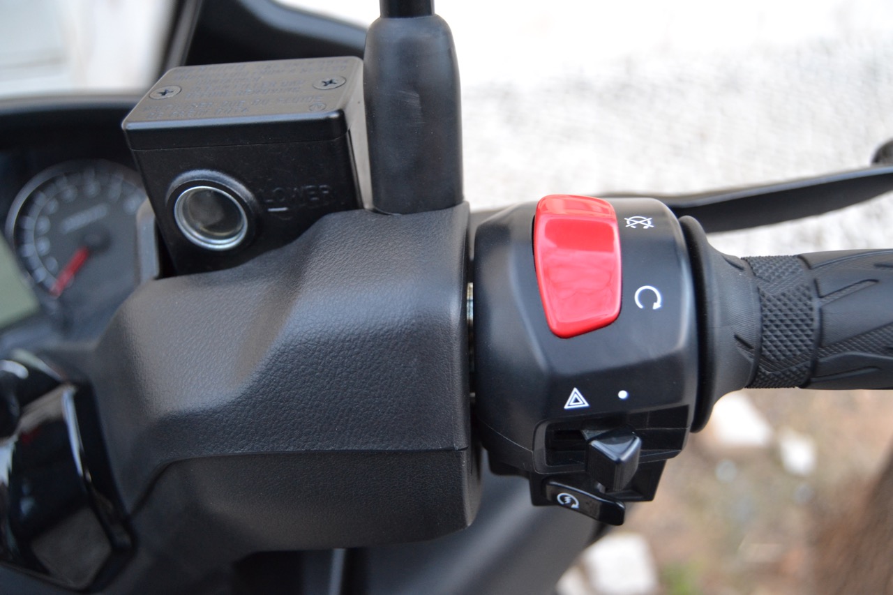 Ensaio Suzuki Burgman 400 – Verdadeira “Urban Queen” a reinar desde 1998