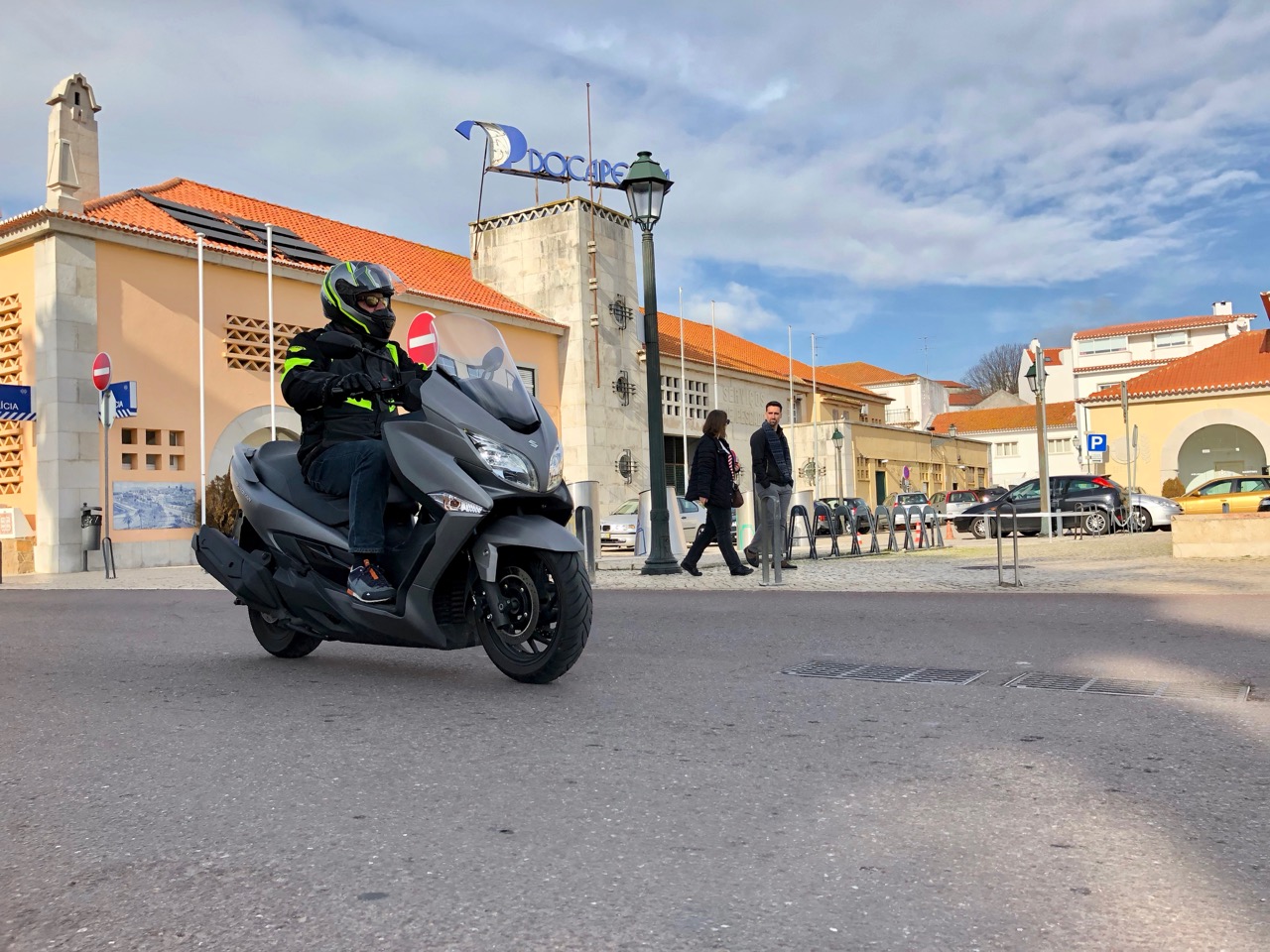 Ensaio Suzuki Burgman 400 – Verdadeira “Urban Queen” a reinar desde 1998