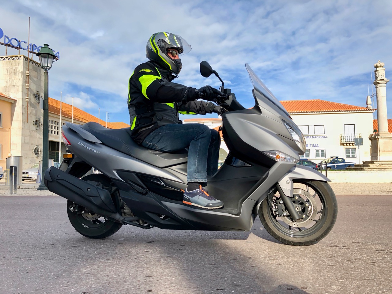 Ensaio Suzuki Burgman 400 – Verdadeira “Urban Queen” a reinar desde 1998