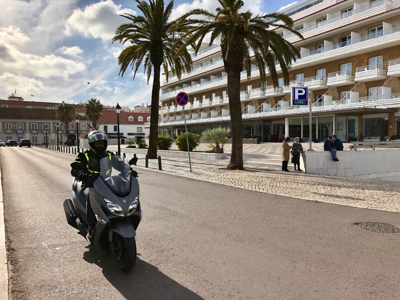 Ensaio Suzuki Burgman 400 – Verdadeira “Urban Queen” a reinar desde 1998