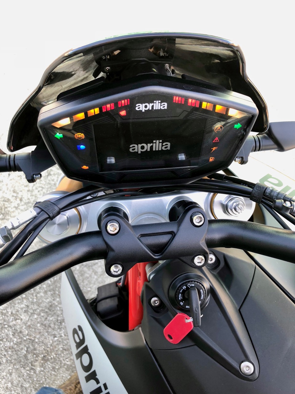 Ensaio Aprilia Dorsoduro 900 de 2018 – Uma “Maximotard” de bom temperamento