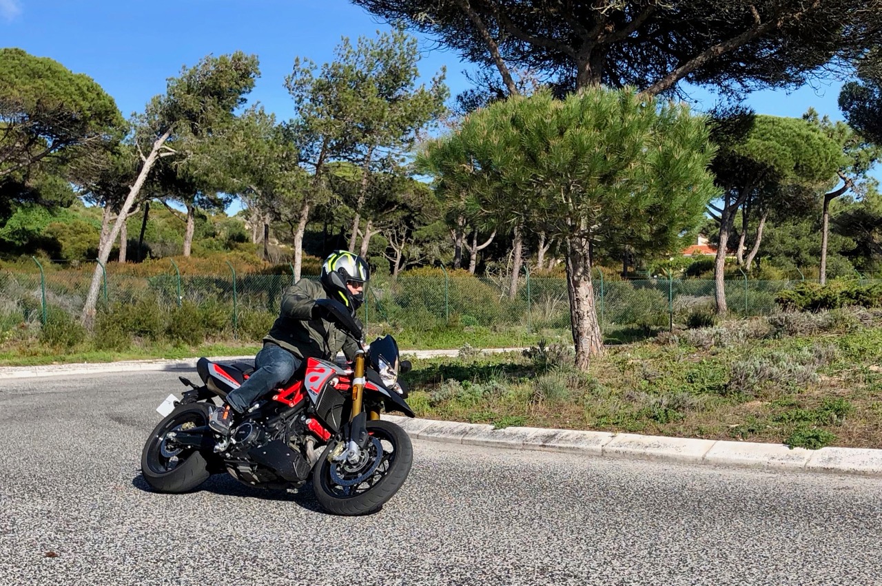 Ensaio Aprilia Dorsoduro 900 de 2018 – Uma “Maximotard” de bom temperamento