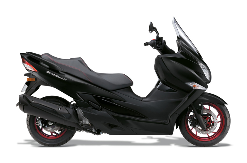 Ensaio Suzuki Burgman 400 – Verdadeira “Urban Queen” a reinar desde 1998