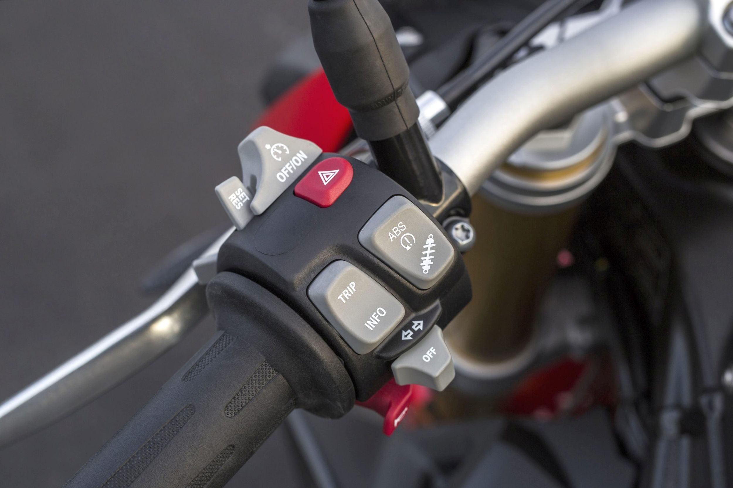 Ensaio BMW S 1000 R – Prova no Circuito do Estoril que não teme nenhuma RR