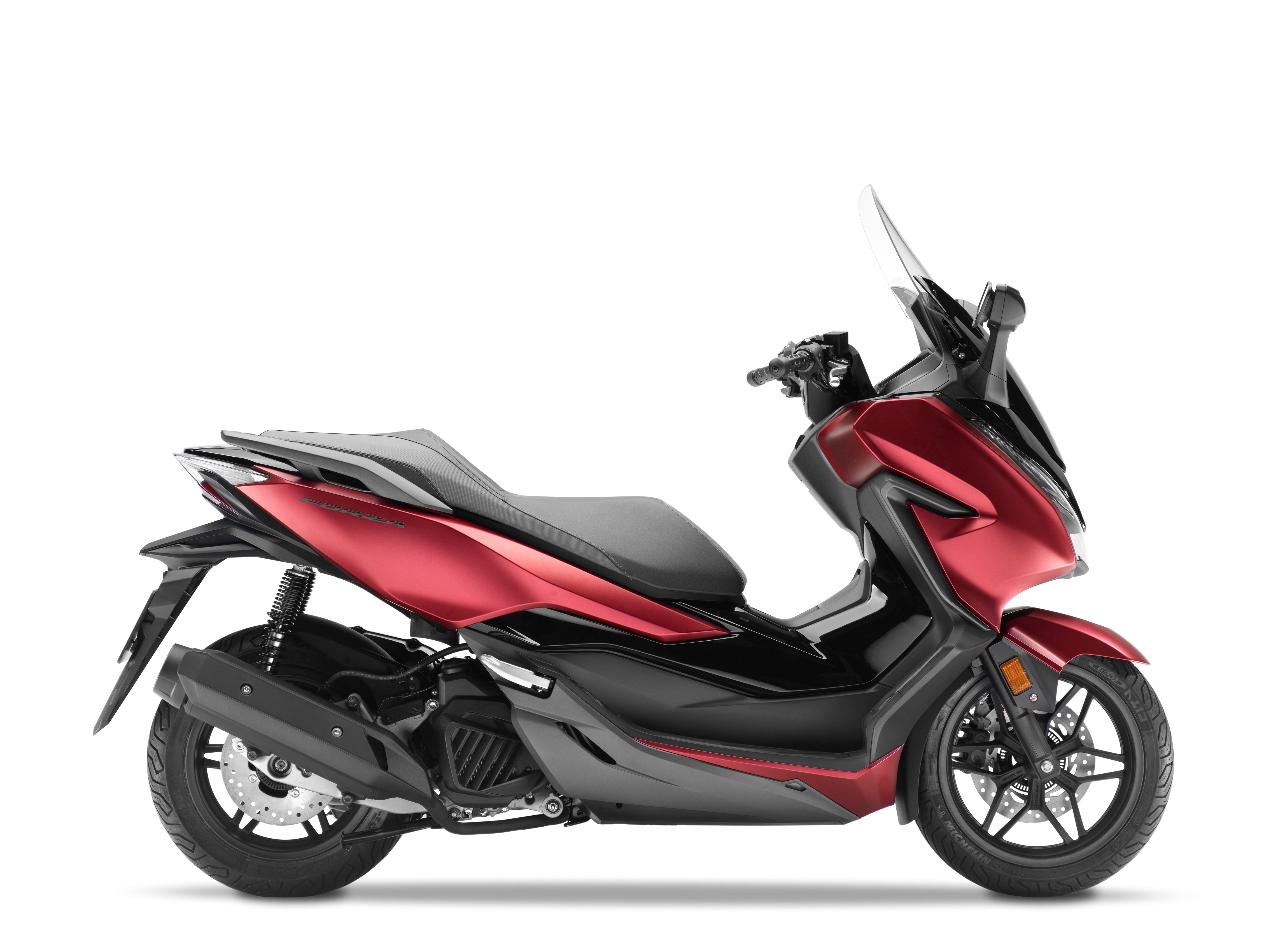 Honda Forza 125 – Renovação da scooter 125 mais desportiva da marca