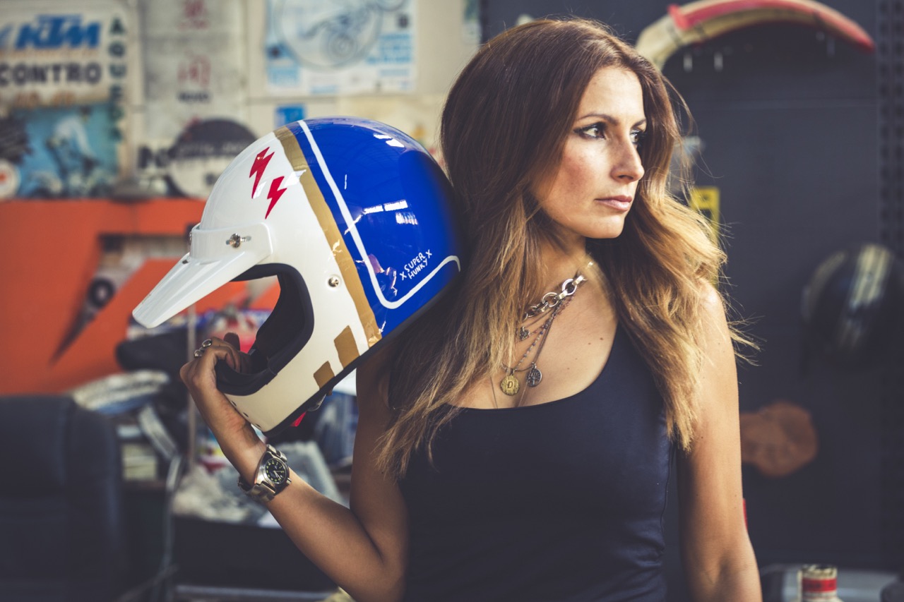 CAPACETE NEXX X.G200 – NOSTALGIA COM UM TOQUE DE CLASSE