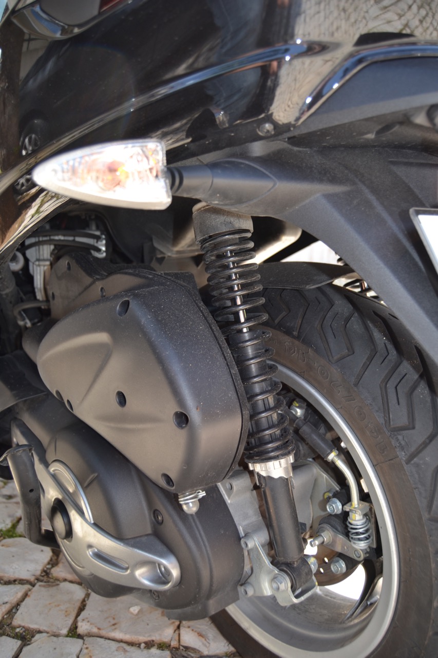 Ensaio PIAGGIO MP3/ 500 LT/ABS – Um “Cruzador” de 3 Rodas