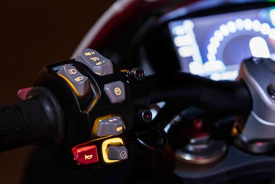 Ensaio Triumph Speed Triple 1050 de 2018 – Evolução Natural