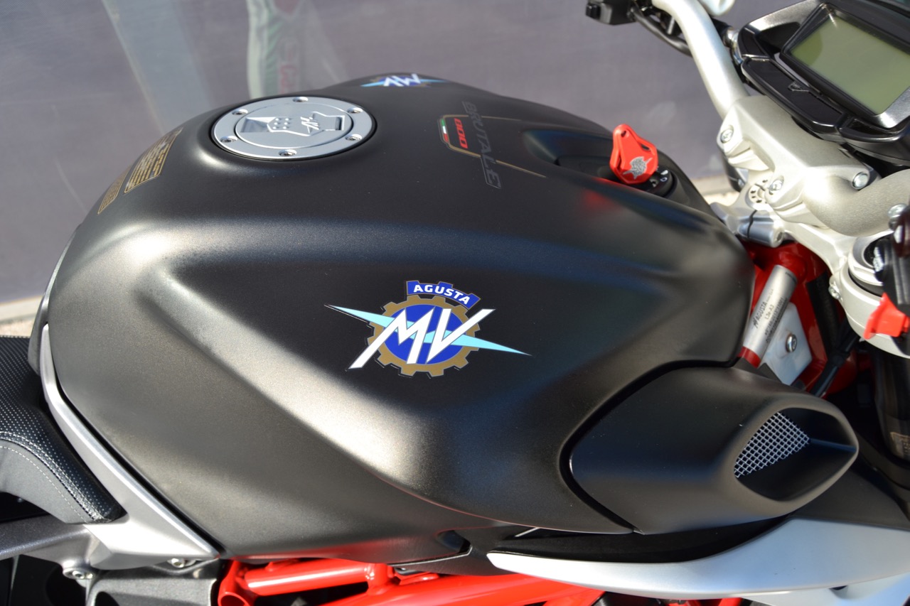 Ensaio MV Agusta Brutale 800 de 2018 – “the Screamer”