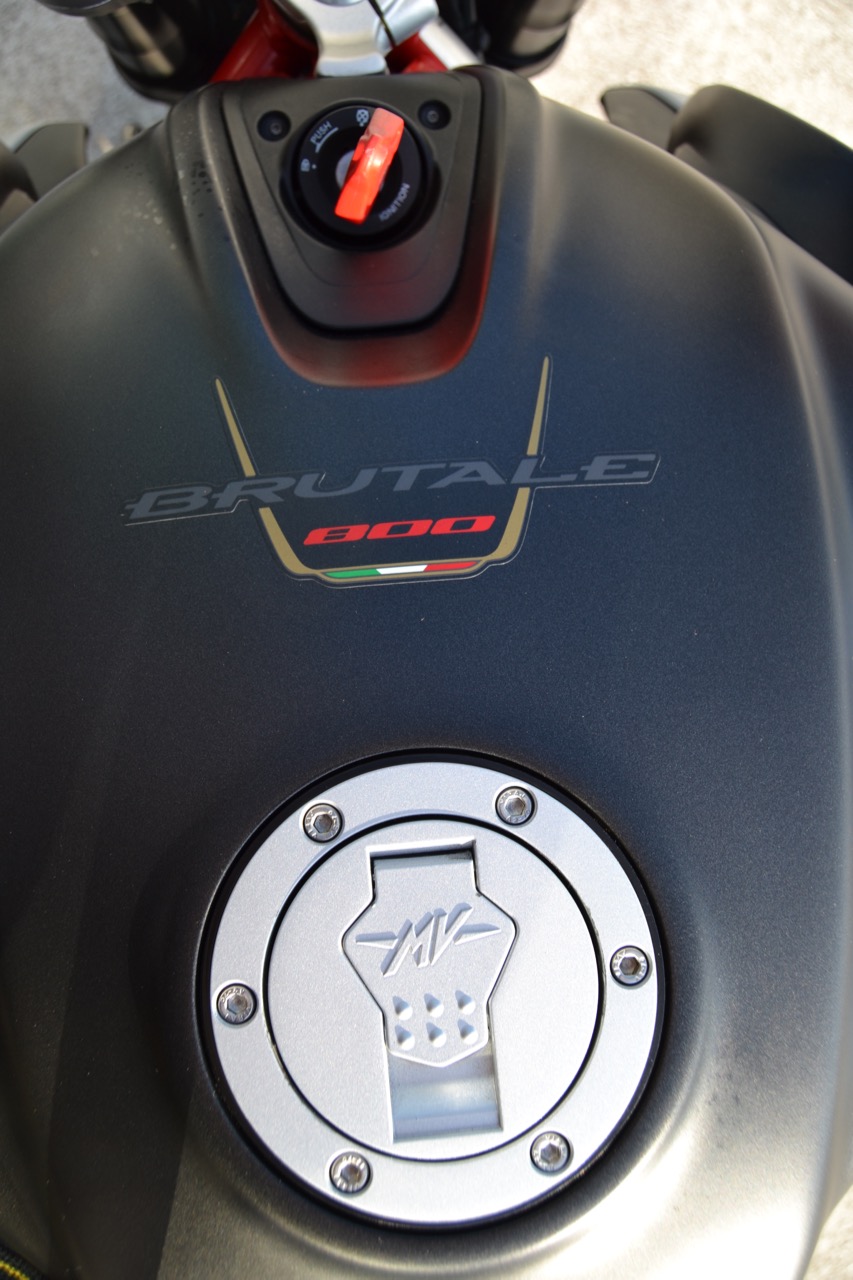 Ensaio MV Agusta Brutale 800 de 2018 – “the Screamer”