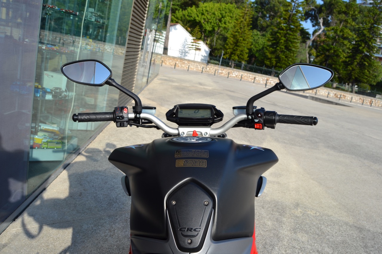 Ensaio MV Agusta Brutale 800 de 2018 – “the Screamer”