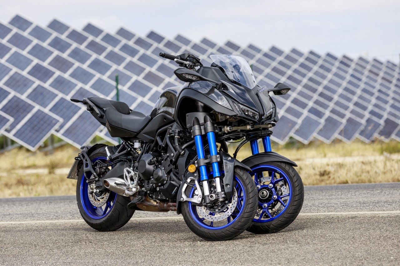 Ensaio Yamaha NIKEN – “Riding the Revolution”