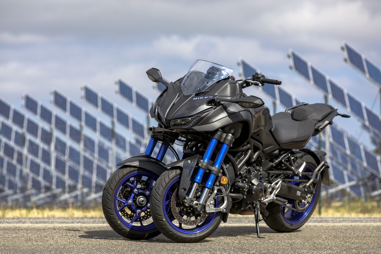Ensaio Yamaha NIKEN – “Riding the Revolution”