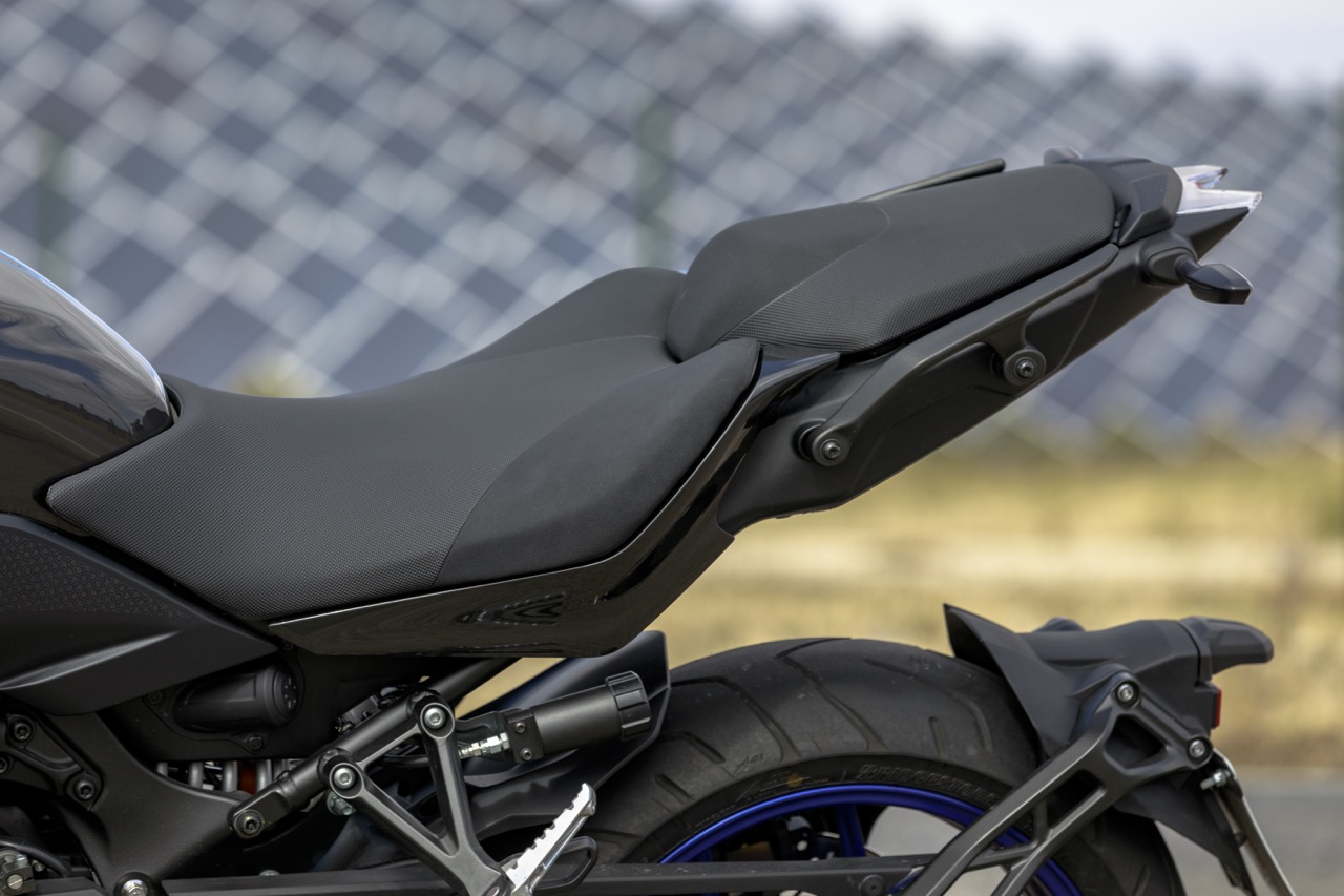 Ensaio Yamaha NIKEN – “Riding the Revolution”