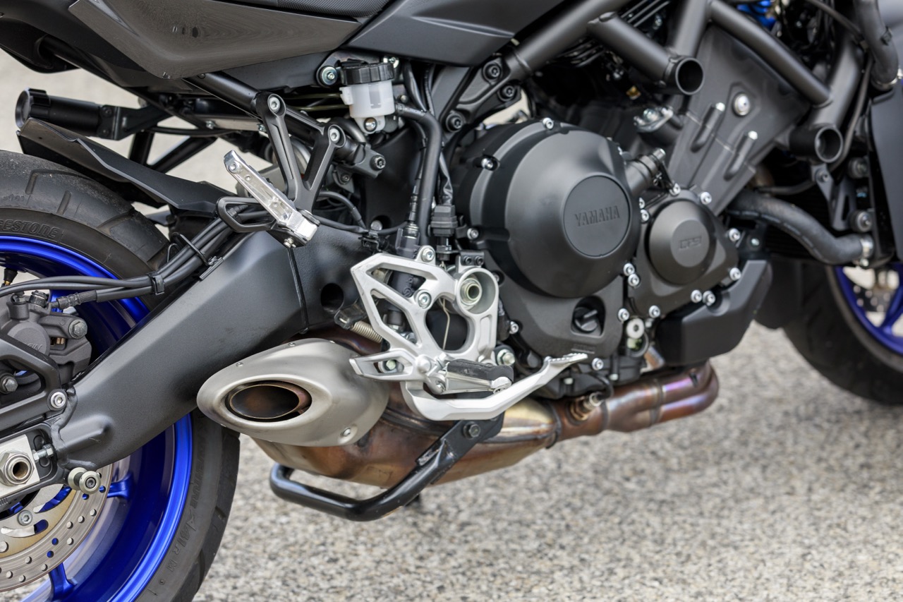Ensaio Yamaha NIKEN – “Riding the Revolution”