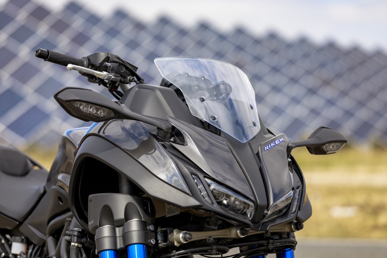 Ensaio Yamaha NIKEN – “Riding the Revolution”