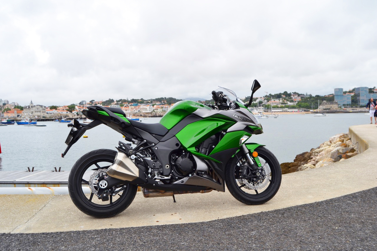 Ensaio Kawasaki Z1000 SX de 2018 – Desportiva ou Turística ? A decisão é sua.